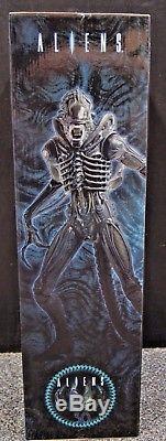 Aliens 1/4 Scale Xenomorph Warrior Alien 1986 Verison
