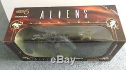 Aliens- Alien Queen- Movie Maniacs 6 Deluxe Boxed Set Action Figure