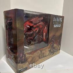 Aliens Genocide Red Queen Mother 15 Deluxe Action Figure NECA/READ