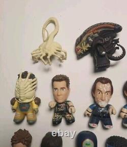 Aliens Nostromo Game Over Collection Titans Vinyl Figure Mixed-up Set of 25 & R