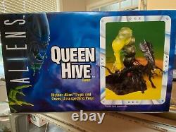 Aliens Queen Hive Playset Kenner 1994