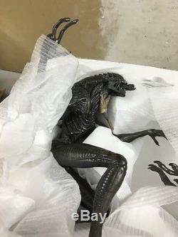 Aliens v Predator Requiem Polystone Diorama Sideshow Collectibles MINT #302/600