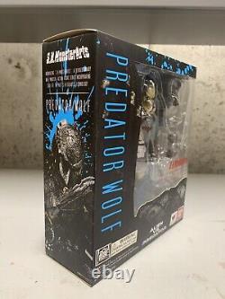 BANDAI ALIEN VS PREDATOR Predator Wolf S. H. MONSTERARTS AVP action Figure