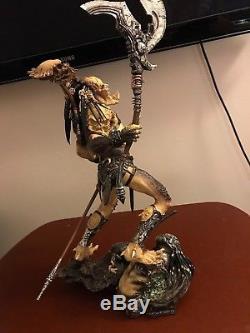 Bad Blood Predator Statue Figure 16 AVP Alien