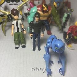 Ben 10 Lot Of 20 Random Figures-Ban Dai SHIPS NOW