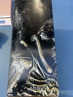 CLASSIC ALIEN 18 FIGURE NECA TOYS 2008 NIB. (Storage)