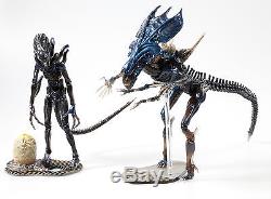 Classical movie Aliens 1986 Alien Queen Revoltech action figure Toy NEW IN BOX