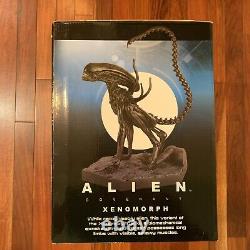 Eaglemoss Mega Alien Covenant Xenomorph Alien & Predator Figurine Collection