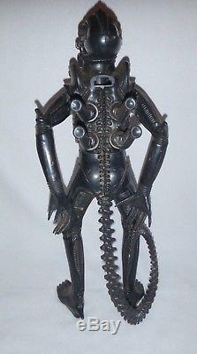 Excellent Condition Vintage Alien Kenner 1979 Large Action Figure 18with Poster