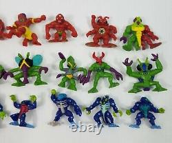 Fistful Of Aliens Lot of 21 Figures YES! Entertainment