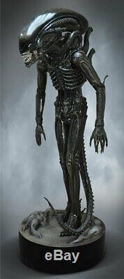 HCG 11 Scale Alien Big Chap Life Size Statue Hollywood Collectibles PRE-ORDER