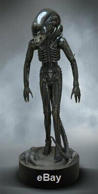 HCG 11 Scale Alien Big Chap Life Size Statue Hollywood Collectibles PRE-ORDER