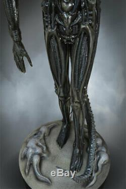 HCG 11 Scale Alien Big Chap Life Size Statue Hollywood Collectibles PRE-ORDER