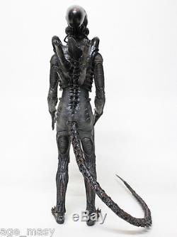 HOT TOYS ALIEN BIG CHAP (MMS106) 1/6 action figure F/S EMS from Japan