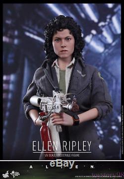 HOT TOYS Alien Ellen Ripley Sigourney Weaver with Cat 1/6 Scale Action Figure