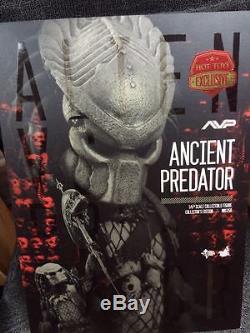 Hot Toys Mms250 Alien Vs. Predator Ancient Predator Action Figure Display
