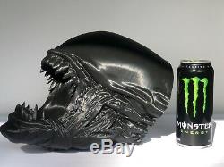 HR Giger Alien Xenomorph inspired 11 Alien Head Alien VS Predator Action Figure