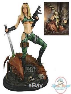 Heavy Metal Alien Marine Girl 14 Scale Statue Hollywood Collectibles
