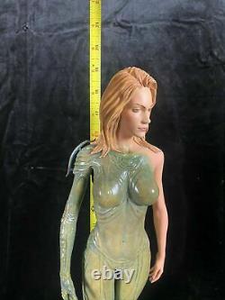 Hollywood Collectibles Group Aliens H. R Giger Gig Species Sil Statue Figure Ex