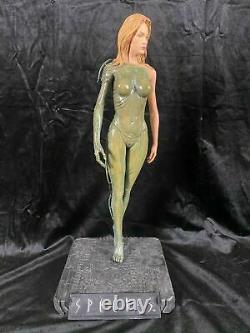 Hollywood Collectibles Group Aliens H. R Giger Gig Species Sil Statue Figure Ex