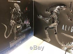 Hot Toys 1/6 Aliens Alien Warrior MMS38 MMS038 US Rare Look