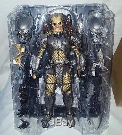 Hot Toys 1/6 Avp Celtic Predator Figure Boxed Complete Mms221 Alien Vs Predator
