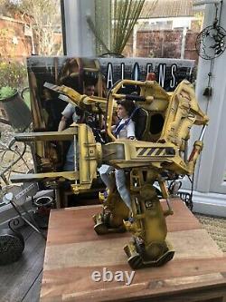 Hot Toys 16 Aliens Power Loader Helen Ripley Movie Masterpiece