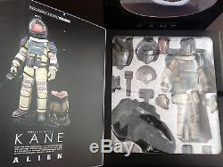 Hot Toys ALIEN Collectors Edition Captain Dallas & Officer Kane 1/6 Scale RARE
