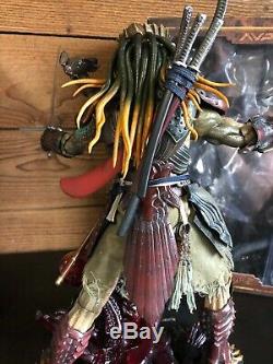 Hot Toys AVP SAMURAI PREDATOR 1/6 12 Alien Vs Action Figure Statue Sideshow