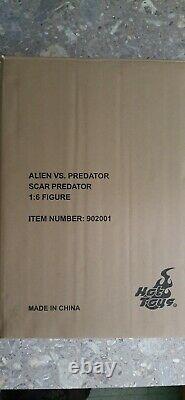 Hot Toys Alien VS Predator Scar Predator 1/6 Scale MMS190 Action Figure