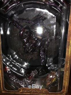 Hot Toys Alien Vs Predator Samurai Predator 1/6 Figure