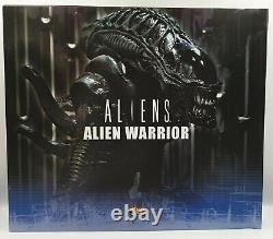 Hot Toys Alien Warrior Figure From Aliens Made By Hot Toys In 2007