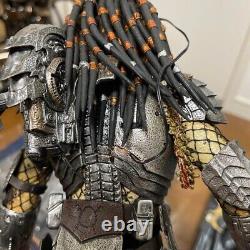 Hot Toys Alien vs Predator AVP Scar Predator 2.0 Ver. 1/6 Figure