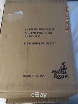Hot Toys Alien vs. Predator Ancient Predator 1/6th scale Action Figure MMS250