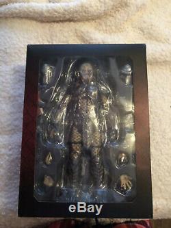 Hot Toys Alien vs. Predator Ancient Predator 1/6th scale Action Figure MMS250