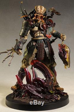 Hot Toys Alien vs Predator Samurai Predator 1/6 scale figure
