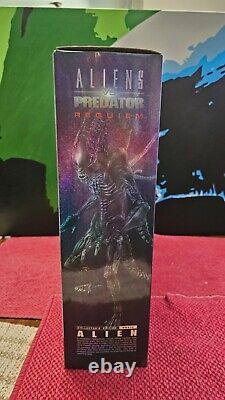 Hot Toys Alien with Facehugger 12 Figure Aliens VS Predator Requiem MMS54 1/6