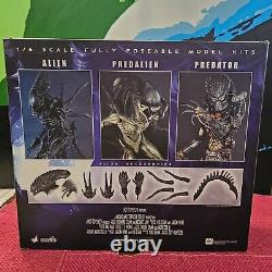 Hot Toys Alien with Facehugger 12 Figure Aliens VS Predator Requiem MMS54 1/6