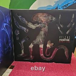 Hot Toys Alien with Facehugger 12 Figure Aliens VS Predator Requiem MMS54 1/6