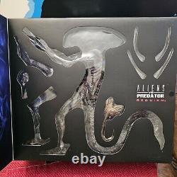 Hot Toys Alien with Facehugger 12 Figure Aliens VS Predator Requiem MMS54 1/6