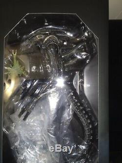 Hot Toys Aliens MMS354 Alien Warrior 1/6 Sixth Scale Action Figure JH