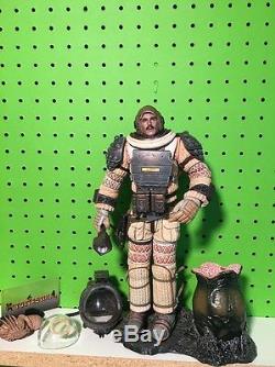 Hot Toys Aliens Movie Executive Officer Kane Exclusive 1/6 Scale Figure Loose