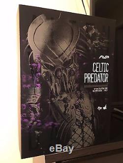 Hot Toys Aliens vs. Predator (Celtic Predator 2.0) 1/6 scale figure
