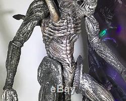 Hot Toys Aliens vs Predator Requiem MMS 54 ALIEN WARRIOR