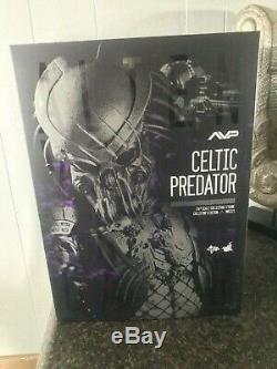 Hot Toys AvP Celtic Predator 2.0 Alien Vs Movie Masterpiece Figure