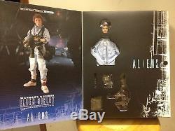 Hot Toys MMS 22 Alien Aliens Warrant Officer Ellen Ripley Sigourney Weaver USED