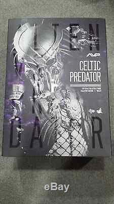 Hot Toys MMS 221 Alien vs. Predator Predators 2 AVP Celtic Predator 2.0 NEW