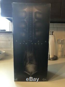 Hot Toys MMS106 Alien BIg Chap 1/6 Scale! US Seller