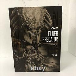 Hot Toys MMS325 Predator AVP Alien Vs Predator 1/6 Scale Elder Figure Complete