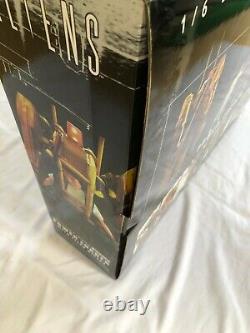Hot Toys MMS39 1/6 Aliens Power Loader with Ellen Ripley New&Unopened RARE